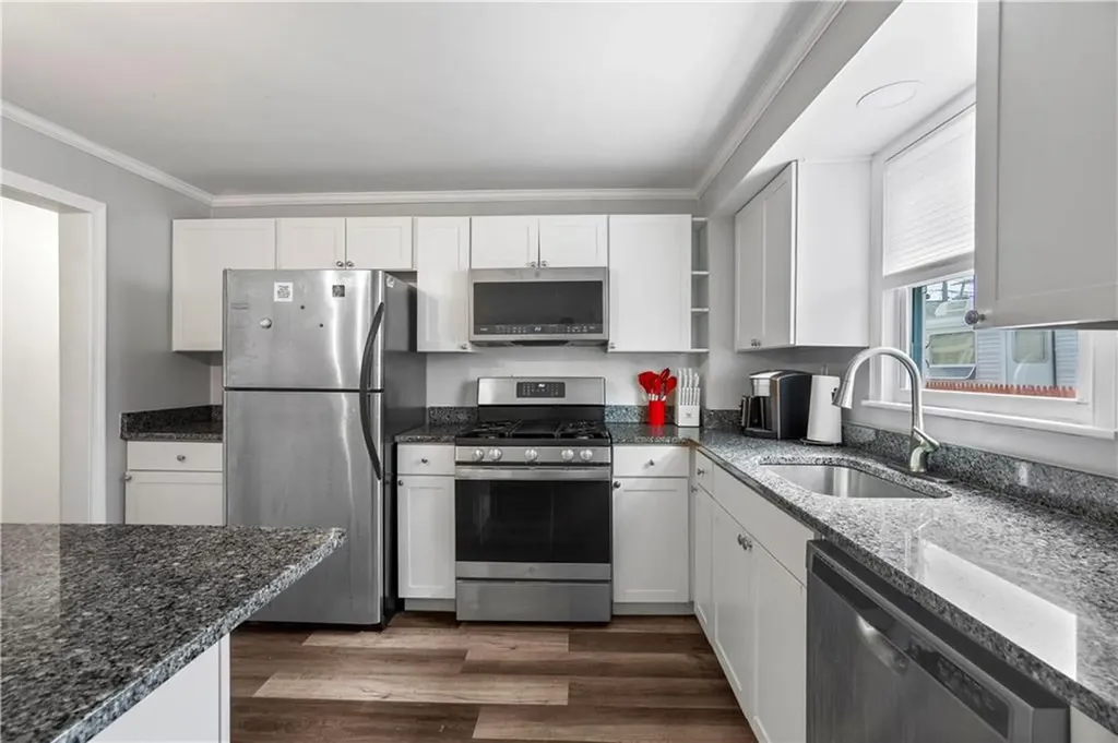 182 Norfolk Avenue Pawtucket RI 02861