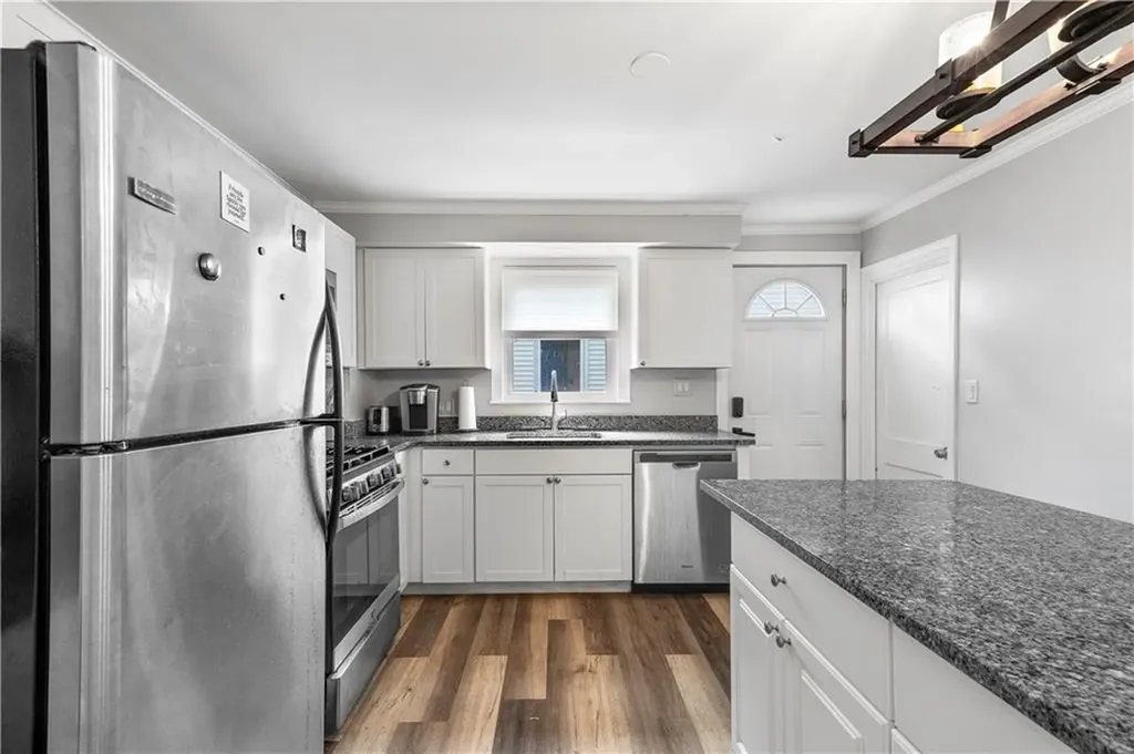 182 Norfolk Avenue Pawtucket RI 02861