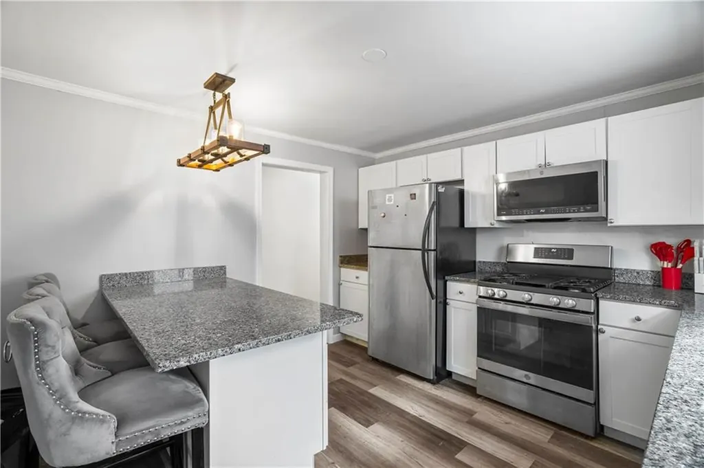 182 Norfolk Avenue Pawtucket RI 02861