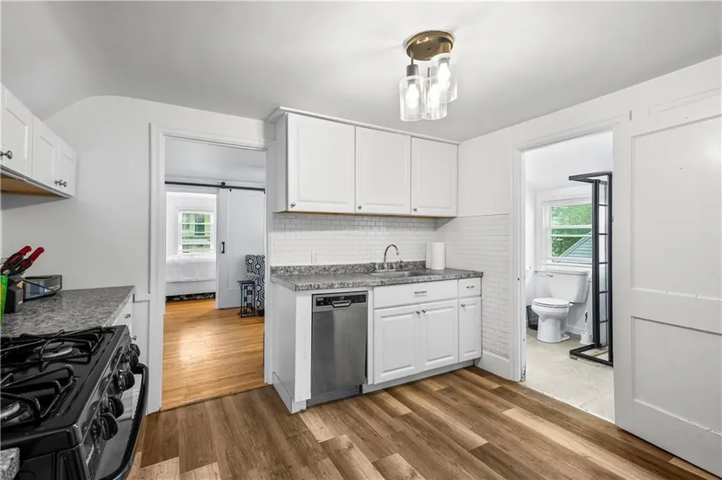 182 Norfolk Avenue Pawtucket RI 02861