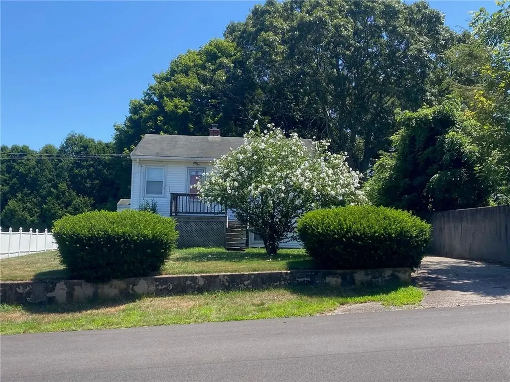 35 Bellevue Avenue Westerly RI 02891