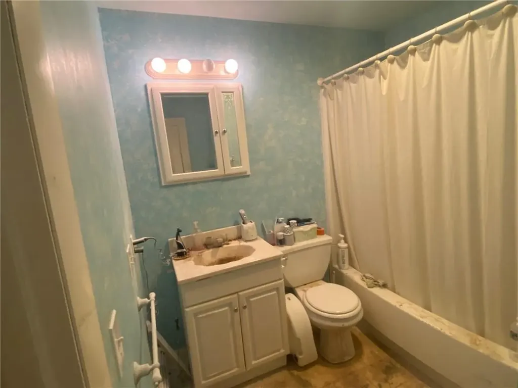 35 Bellevue Avenue Westerly RI 02891