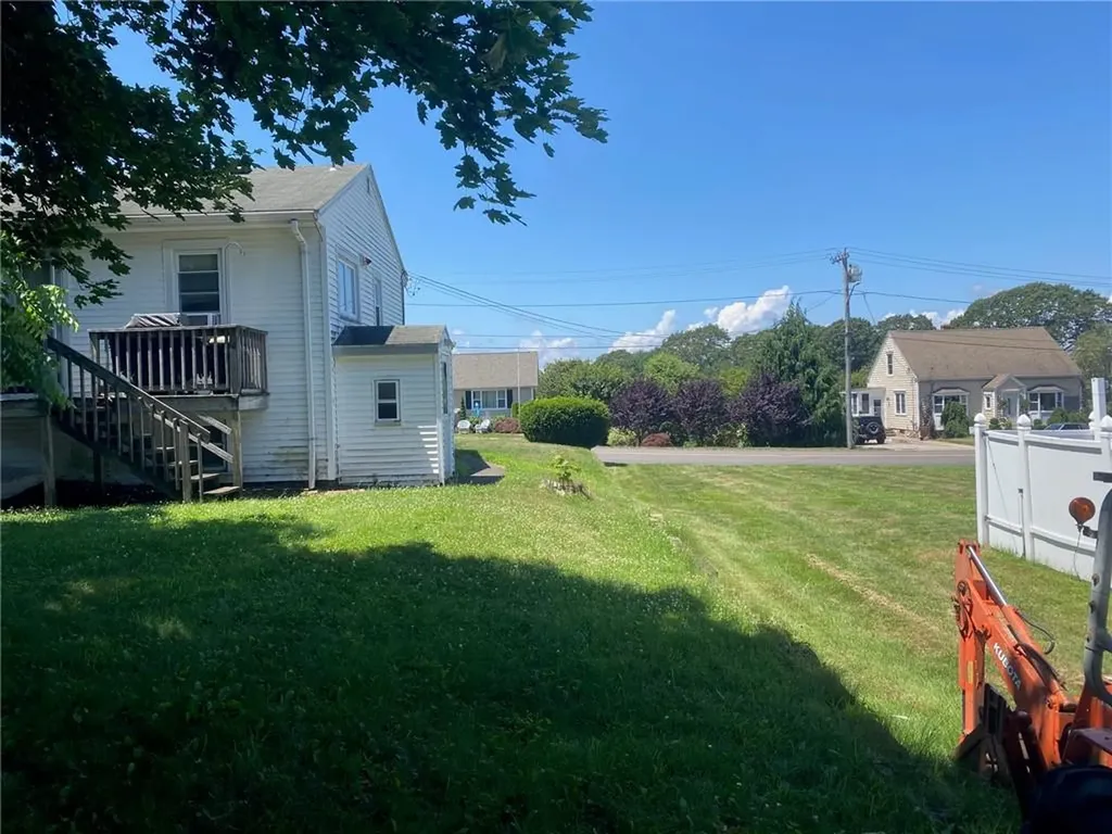 35 Bellevue Avenue Westerly RI 02891