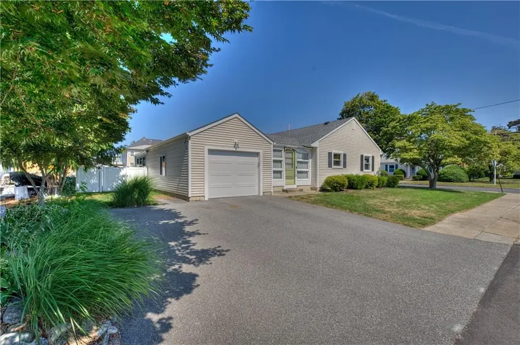 82 Garland Avenue Cranston RI 02910