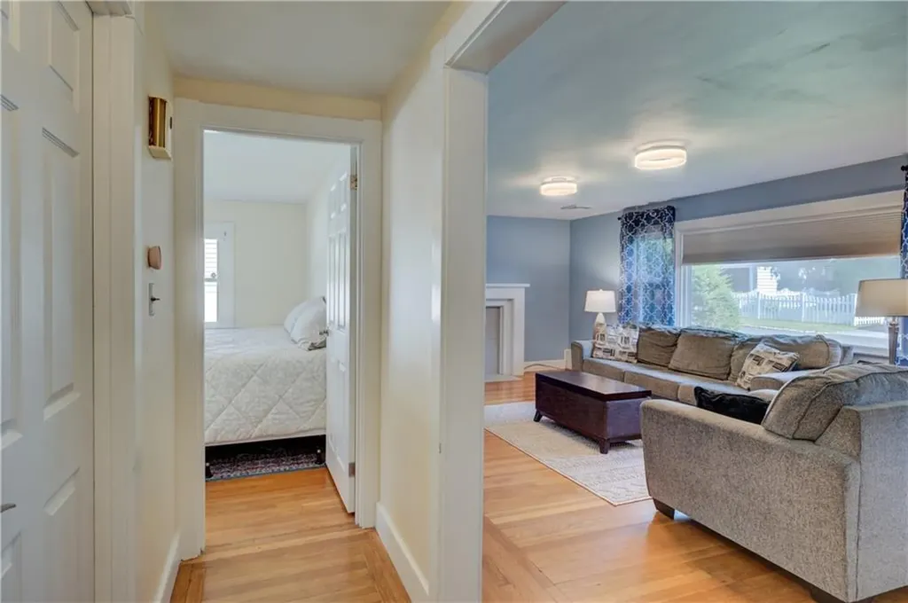 82 Garland Avenue Cranston RI 02910