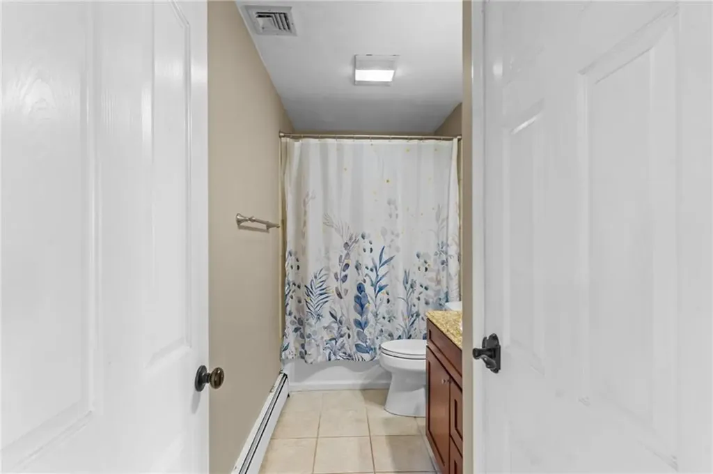81 Pender Avenue Warwick RI 02889