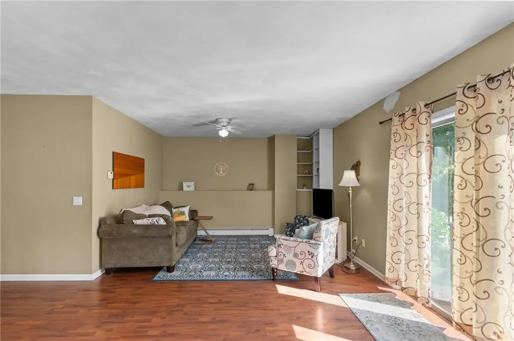 81 Pender Avenue Warwick RI 02889