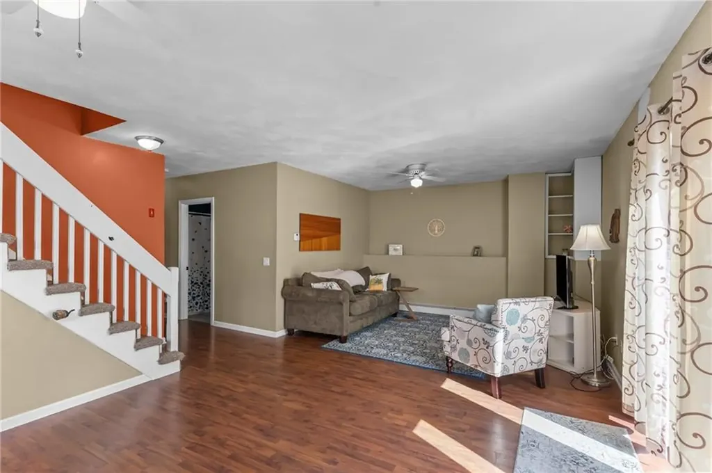 81 Pender Avenue Warwick RI 02889