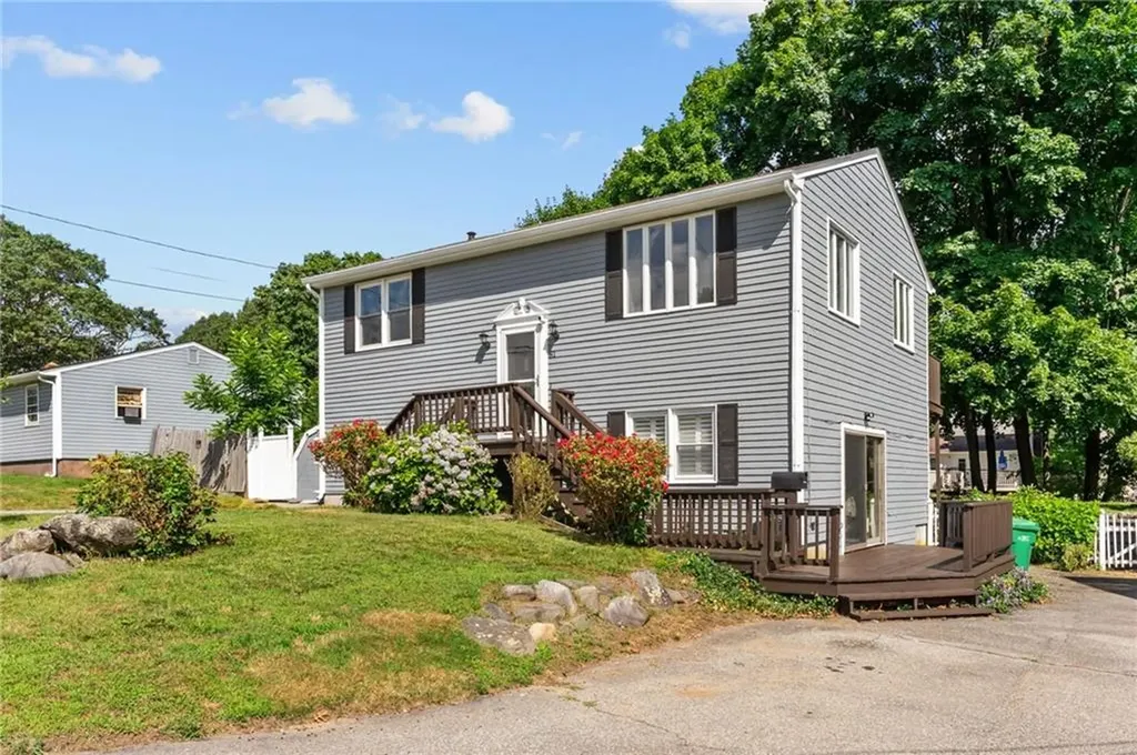 81 Pender Avenue Warwick RI 02889