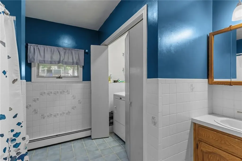 81 Pender Avenue Warwick RI 02889