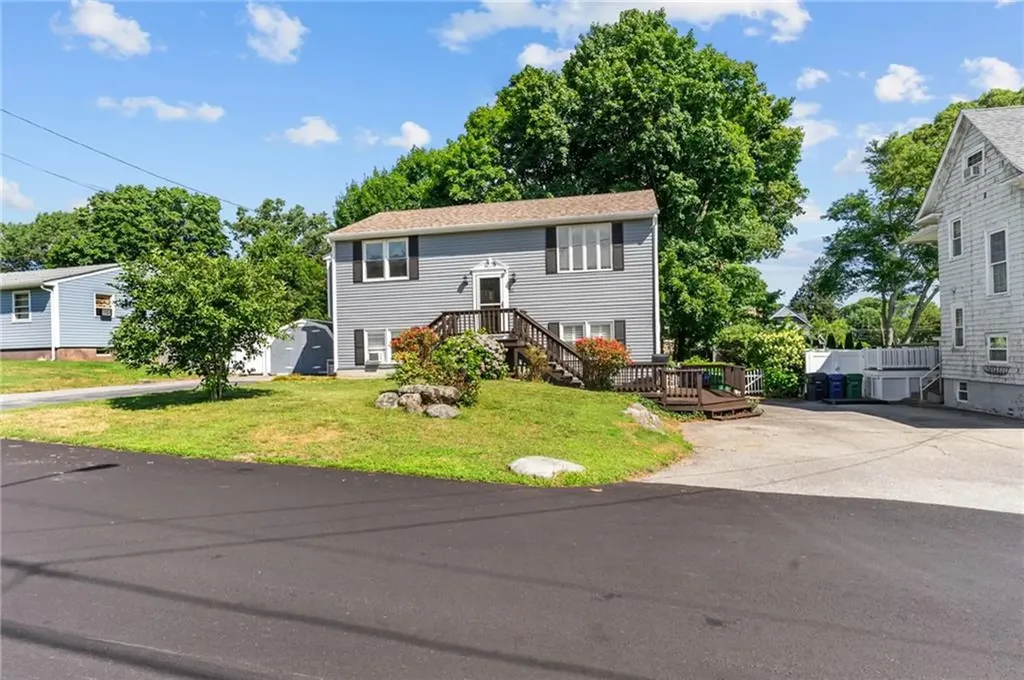 81 Pender Avenue Warwick RI 02889