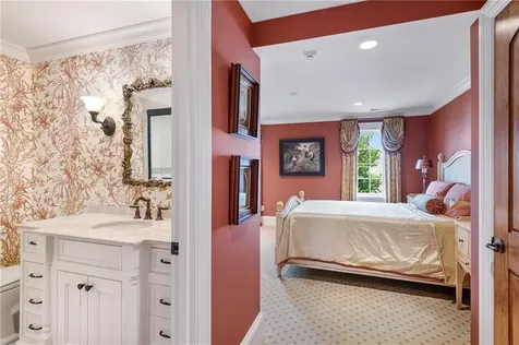 272 Carnegie Harbor Drive Portsmouth RI 02871