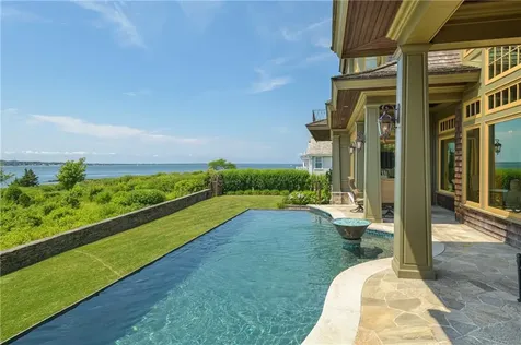 272 Carnegie Harbor Drive Portsmouth RI 02871