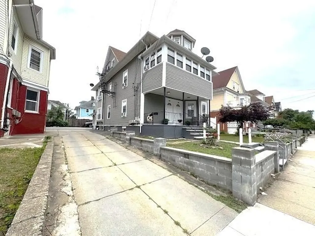 582 584 Public Street Providence RI 02907