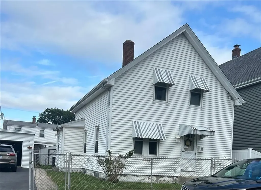 37 Julian Street Pawtucket RI 02861