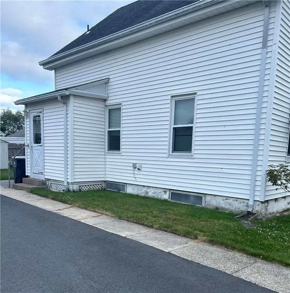 37 Julian Street Pawtucket RI 02861