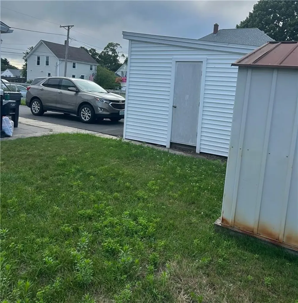 37 Julian Street Pawtucket RI 02861