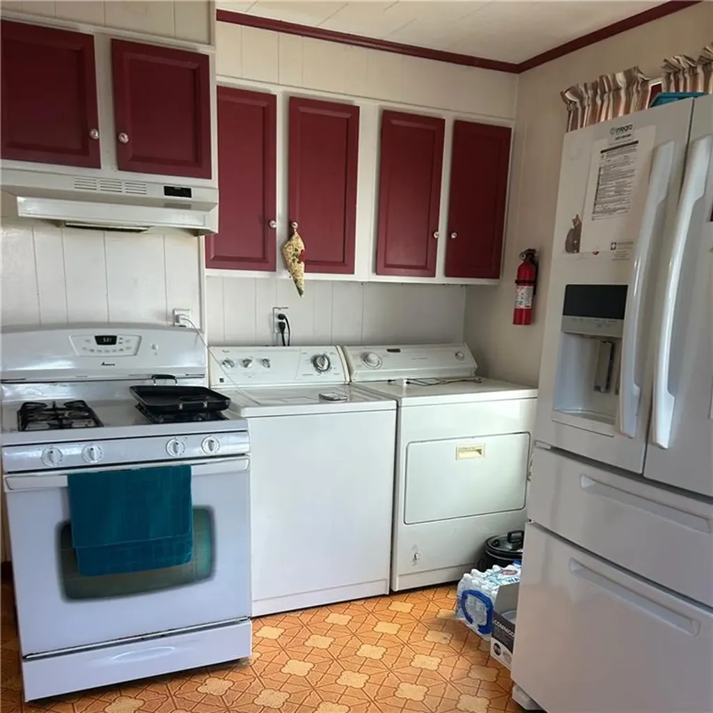 37 Julian Street Pawtucket RI 02861
