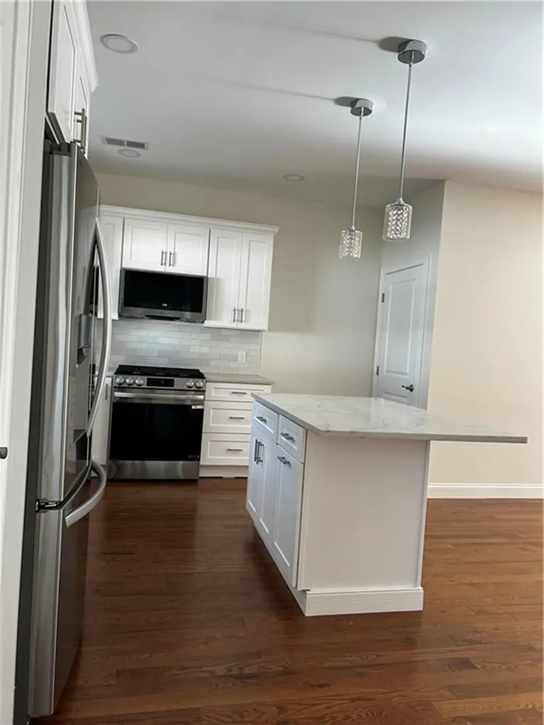 1 Kensington Way Johnston RI 02919