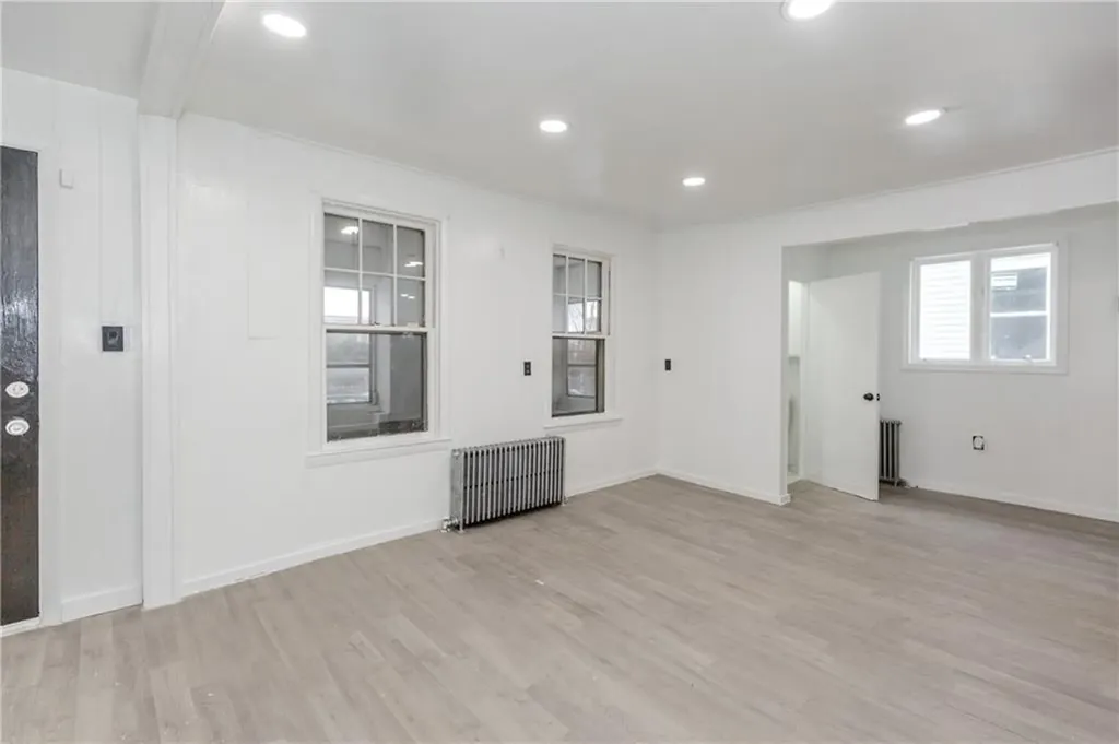 37 Hampton Street Providence RI 02904