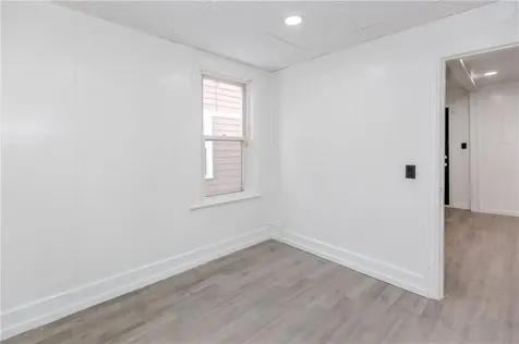 37 Hampton Street Providence RI 02904