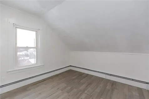 37 Hampton Street Providence RI 02904