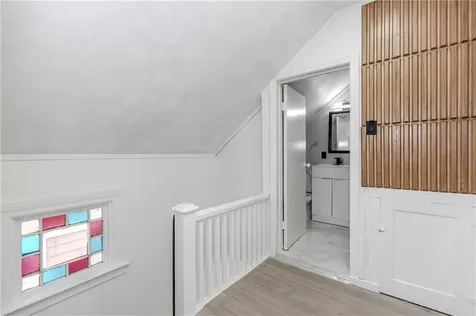 37 Hampton Street Providence RI 02904