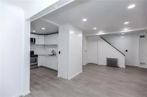 37 Hampton Street Providence RI 02904