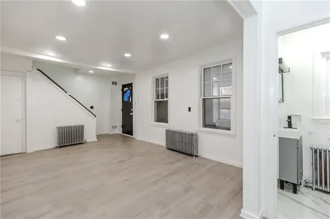 37 Hampton Street Providence RI 02904