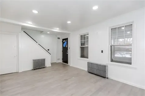 37 Hampton Street Providence RI 02904