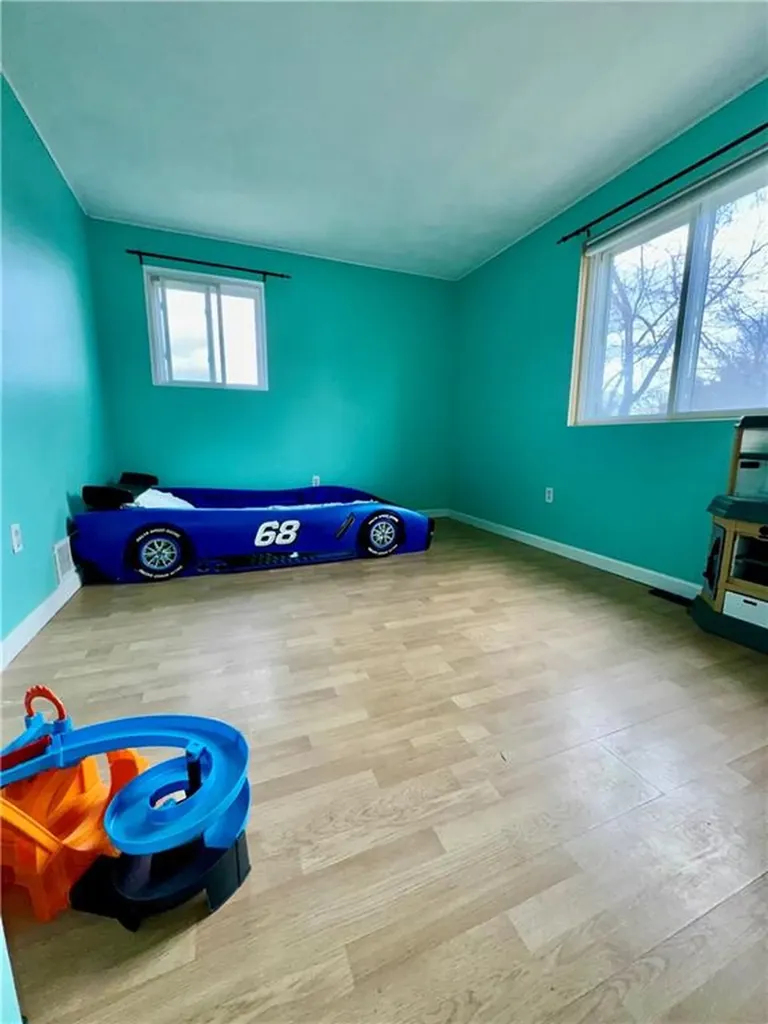 231 Smith Street Warwick RI 02886