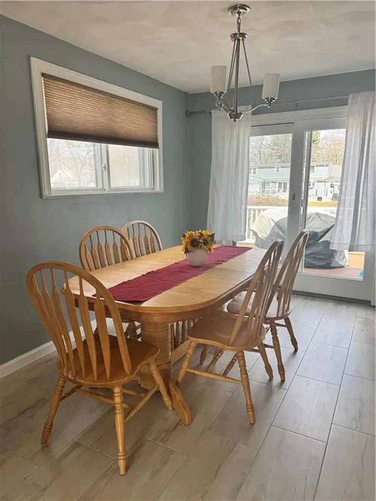 231 Smith Street Warwick RI 02886