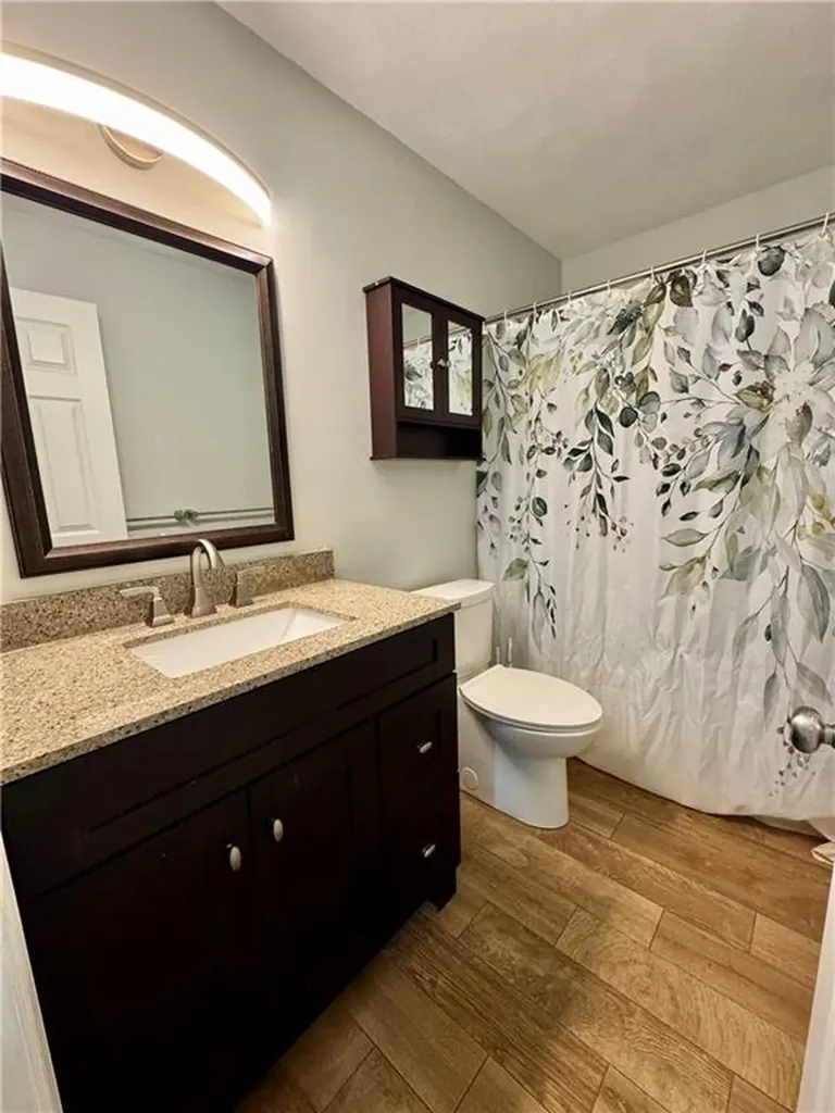 231 Smith Street Warwick RI 02886