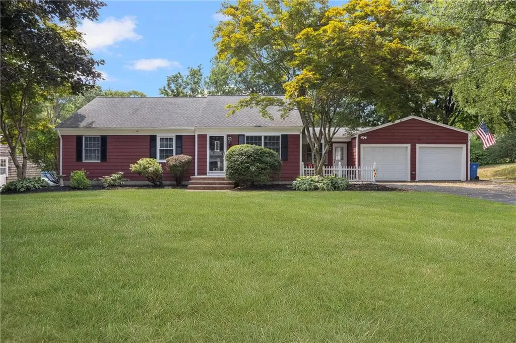 7 Arnold Drive Cumberland RI 02864