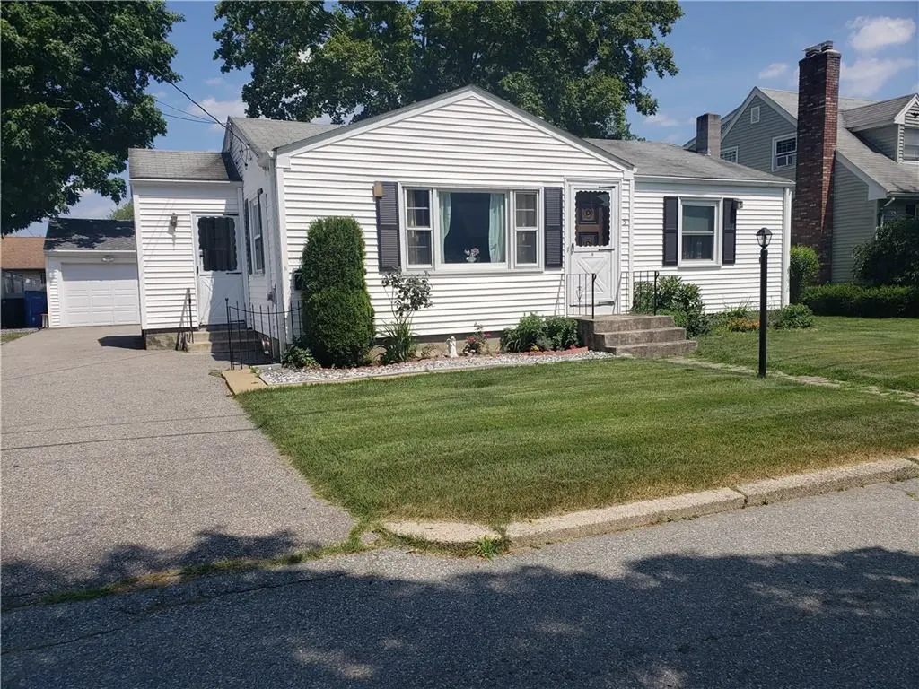 5 Cass Street Lincoln RI 02865