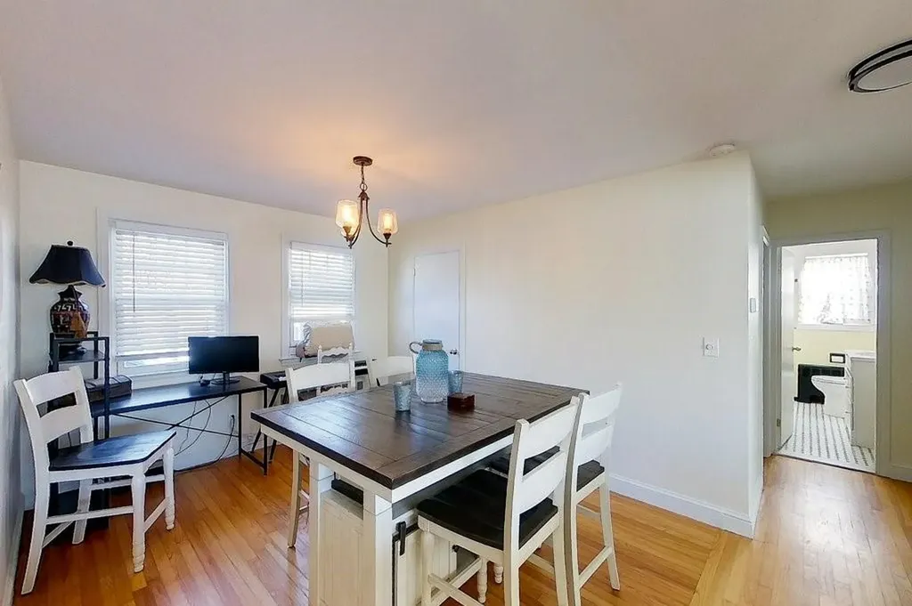 9 Hillside Avenue Newport RI 02840
