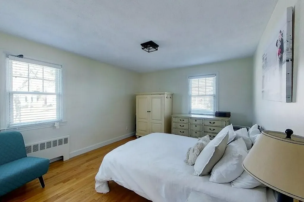 9 Hillside Avenue Newport RI 02840