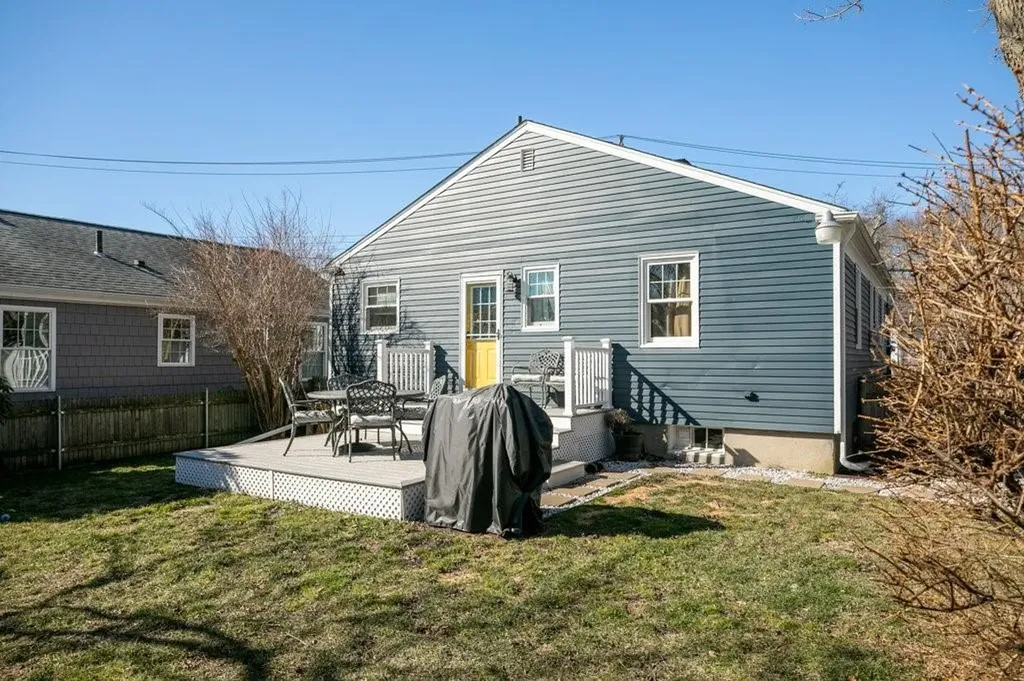 9 Hillside Avenue Newport RI 02840