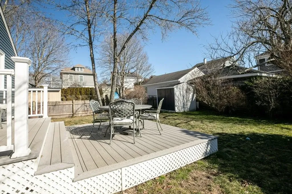 9 Hillside Avenue Newport RI 02840