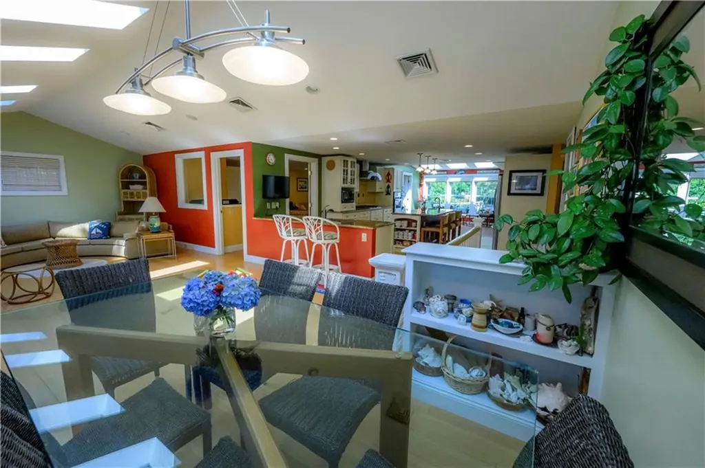 46 South River Drive Narragansett RI 02882