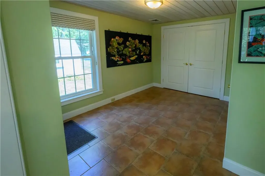 46 South River Drive Narragansett RI 02882