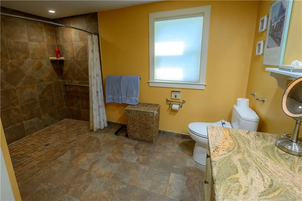 46 South River Drive Narragansett RI 02882