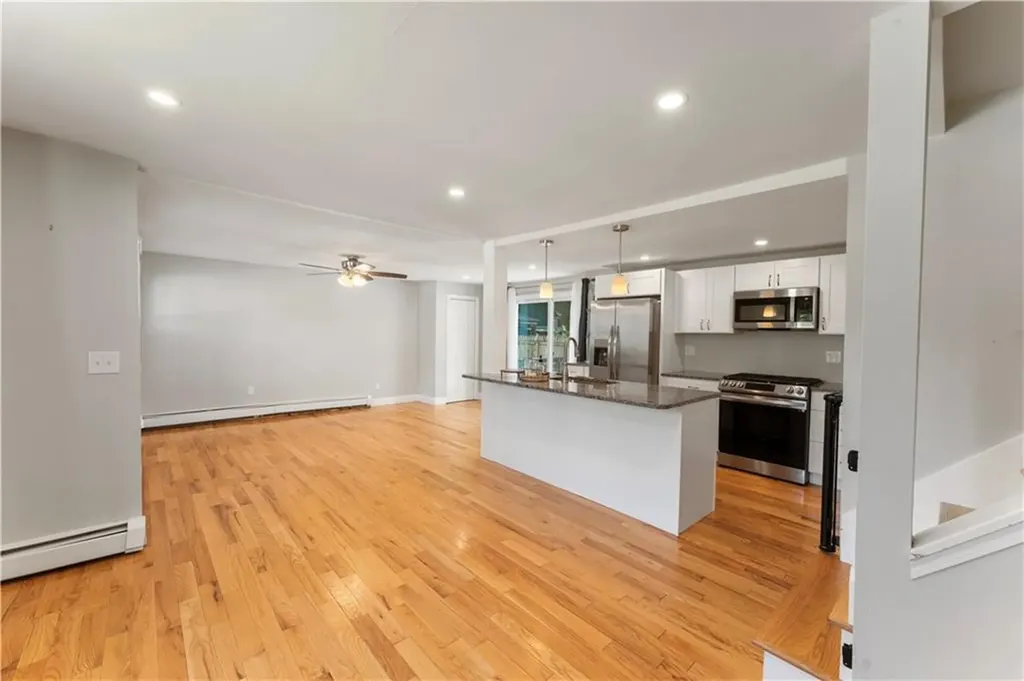 88 General Hawkins Drive Warwick RI 02888