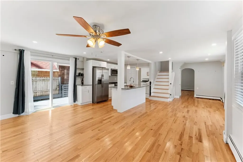 88 General Hawkins Drive Warwick RI 02888