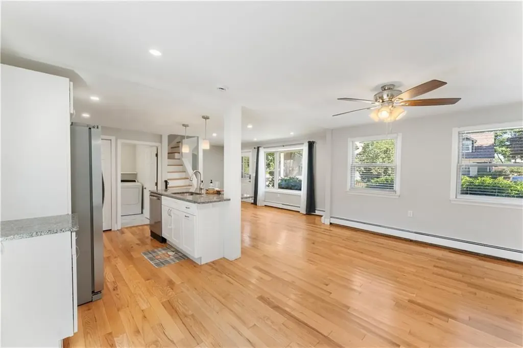 88 General Hawkins Drive Warwick RI 02888