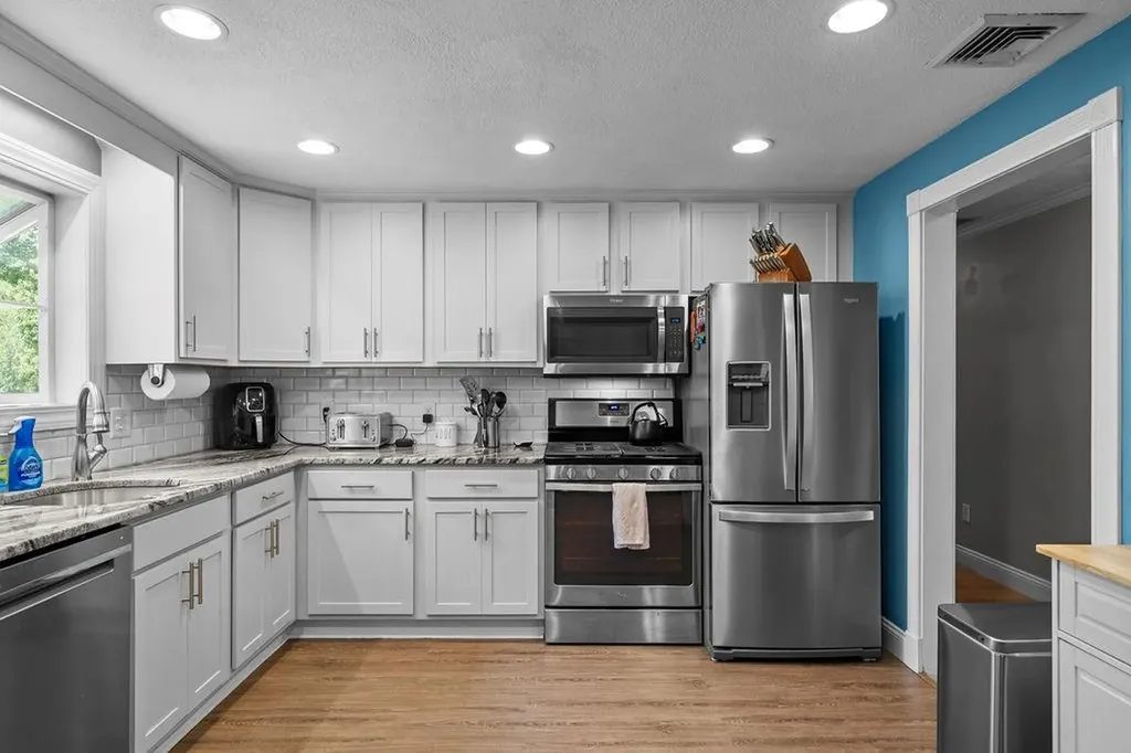 83 Quaker Drive West Warwick RI 02893