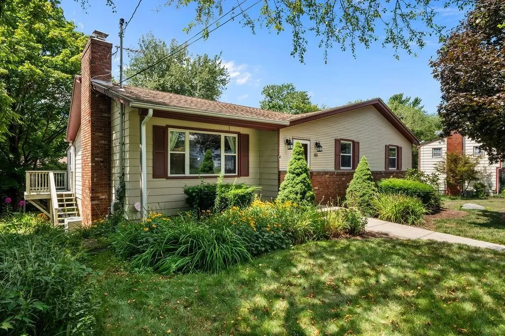83 Quaker Drive West Warwick RI 02893