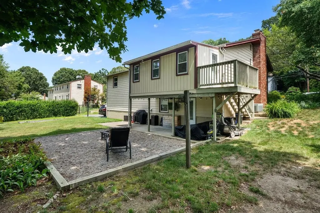 83 Quaker Drive West Warwick RI 02893