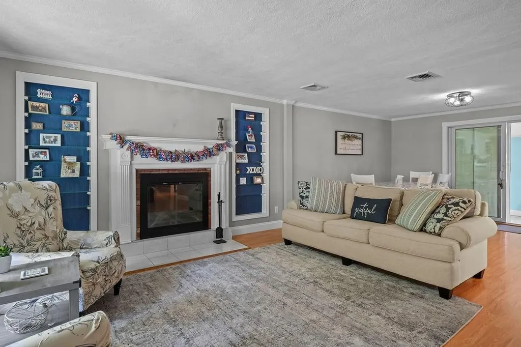 83 Quaker Drive West Warwick RI 02893