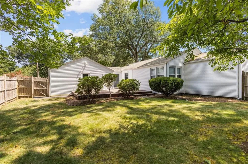 54 Frontier Road Warwick RI 02889